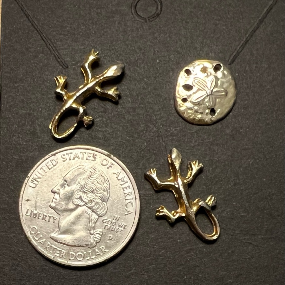 ❄️Sale:Gold Tone Lizard and Sand Dollar Pin Set- hat, tie, lapel